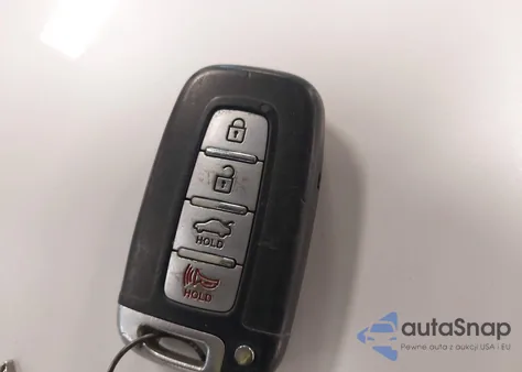 2013 Hyundai Sonata Hybrid z USA, uszkodzony, nr VIN KMHEC4A42DA099423